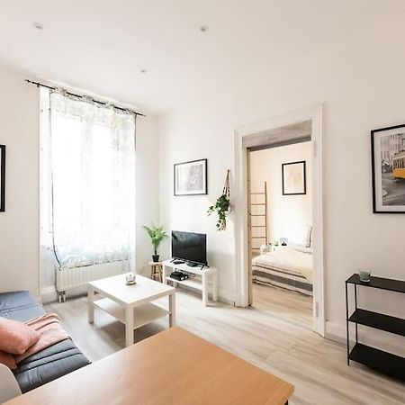 Appartement Entierement Renove Et Cosy Avec Jardin ミュルーズ エクステリア 写真